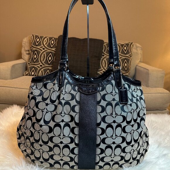 Coach Black and White Tote Bag - Picture 2 of 13